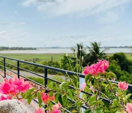Lake Edge Resort Anuradhapura Eksteriør billede