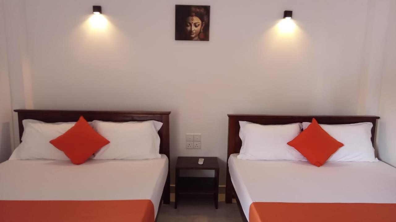 Lake Edge Resort Anuradhapura Eksteriør billede