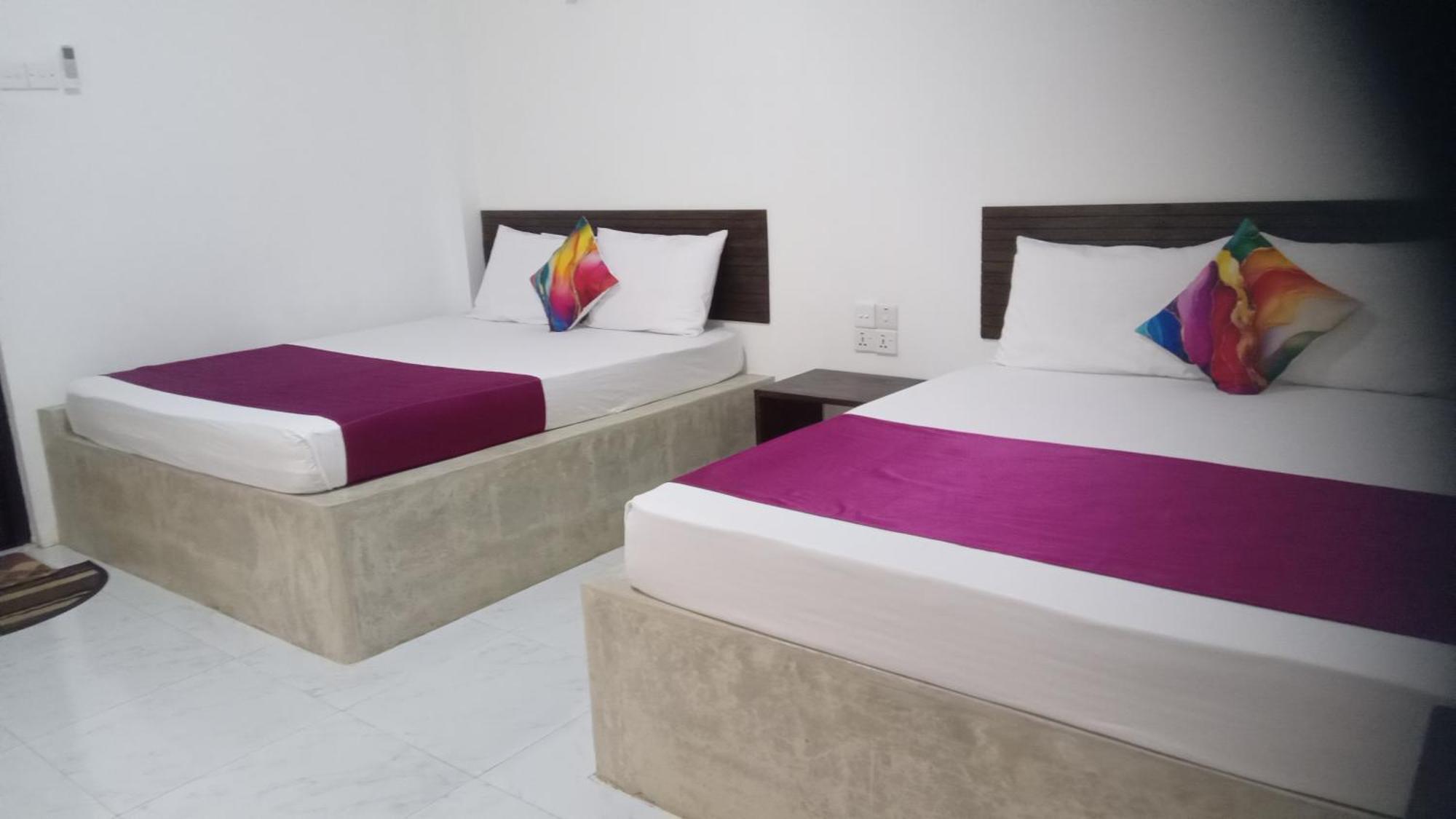 Lake Edge Resort Anuradhapura Værelse billede